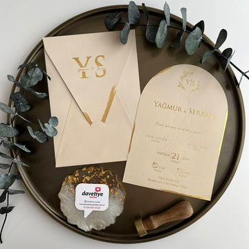 Modern Cream Arched Wedding Invitation with Gold Foil – Elegant & Minimal